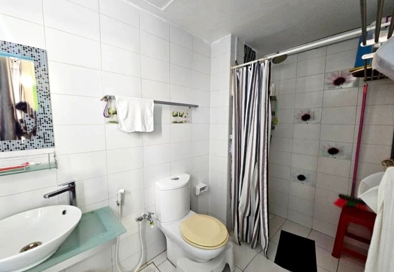 Dedaun Hijau (Greenfield Regency)