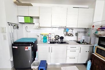 Dedaun Hijau (Greenfield Regency)