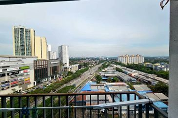 Dedaun Hijau (Greenfield Regency)