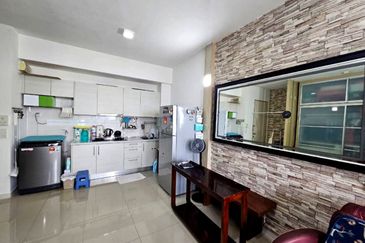 Dedaun Hijau (Greenfield Regency)