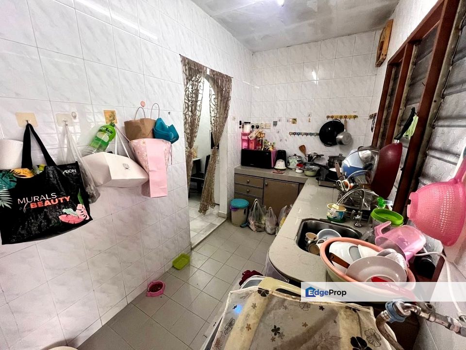 Taman Universiti / Jalan Kejayaan / Single Storey Low Cost , Johor, Skudai