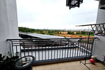 Seri Austin Luxury Apartment