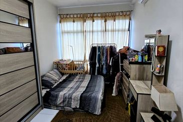 Seri Austin Luxury Apartment