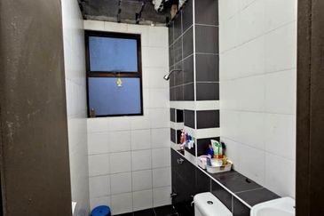 Seri Austin Luxury Apartment