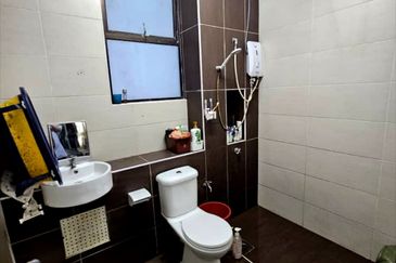 Seri Austin Luxury Apartment