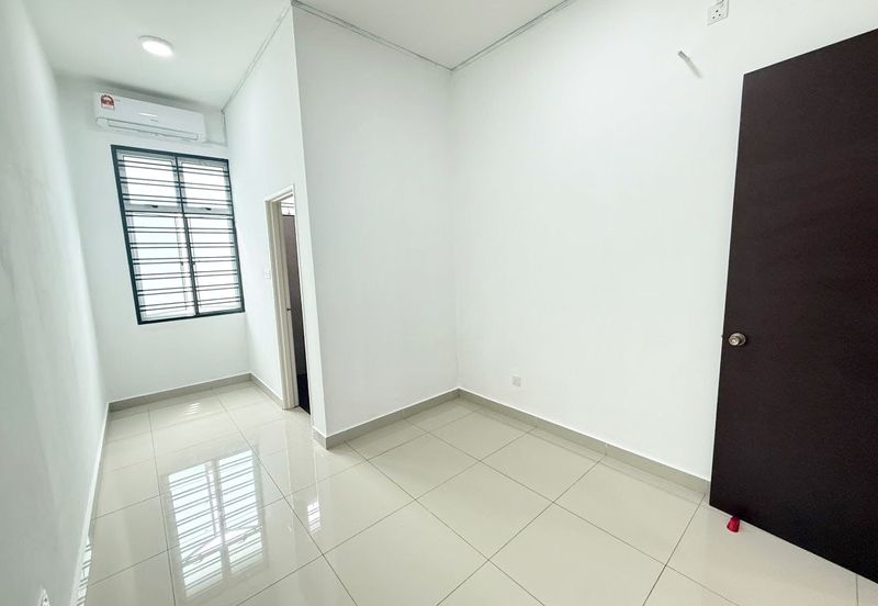 Austin Residence @Taman Mount Austin