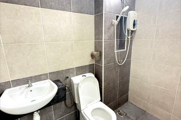 Austin Residence @Taman Mount Austin