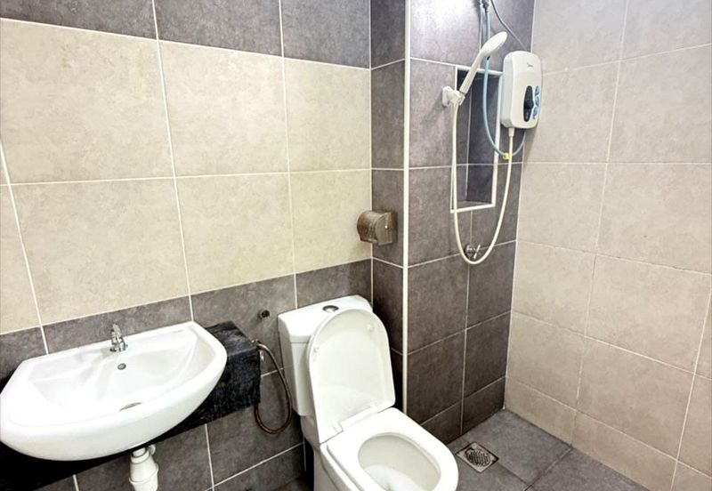 Austin Residence @Taman Mount Austin