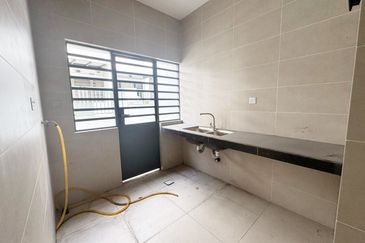 The Canal Garden South, Horizon Hills