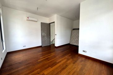 The Canal Garden South, Horizon Hills