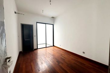 The Canal Garden South, Horizon Hills