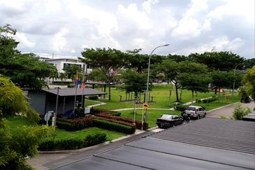 Austin Residence @Taman Mount Austin