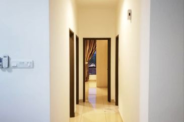 Seri Austin Luxury Apartment