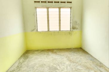 Taman Pulai Utama Flat