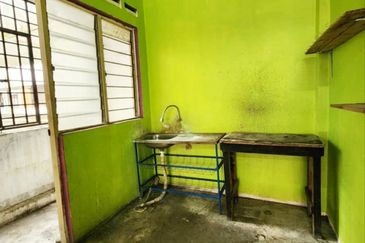 Taman Pulai Utama Flat