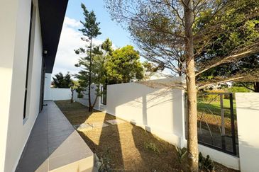 Garden Villa @ Bukit Indah 2