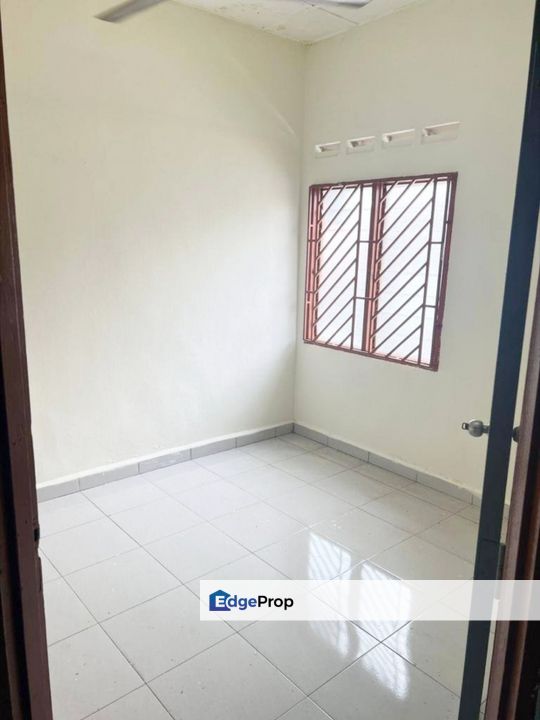 Taman Universiti / Jalan Penyiaran / Single Storey , Johor, Skudai