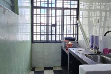 Rumah Pangsa Permas Jaya