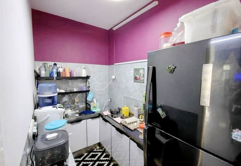 Maple Red, Adda Heights