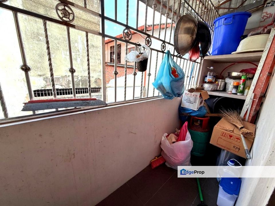 Taman Cantik / Kulai / Single Storey Terrace , Johor, Kulai