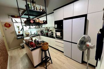 Austin Residence @Taman Mount Austin