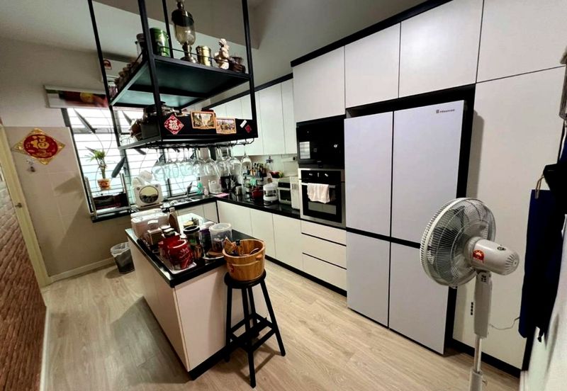 Austin Residence @Taman Mount Austin