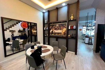 Austin Residence @Taman Mount Austin