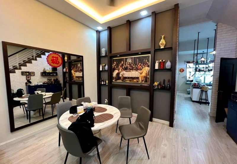 Austin Residence @Taman Mount Austin