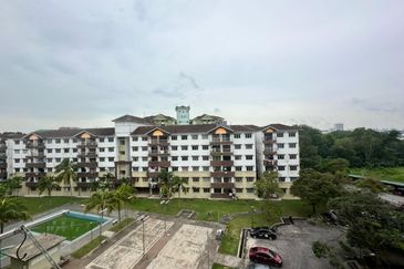 Sri Kenari Apartment
