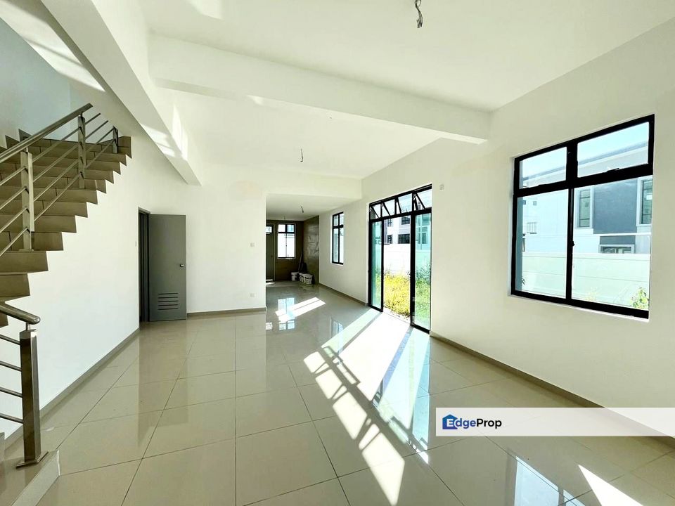Taman Bestari Indah / Ulu Tiram / Double Storey Terrace / Corner Lot ...