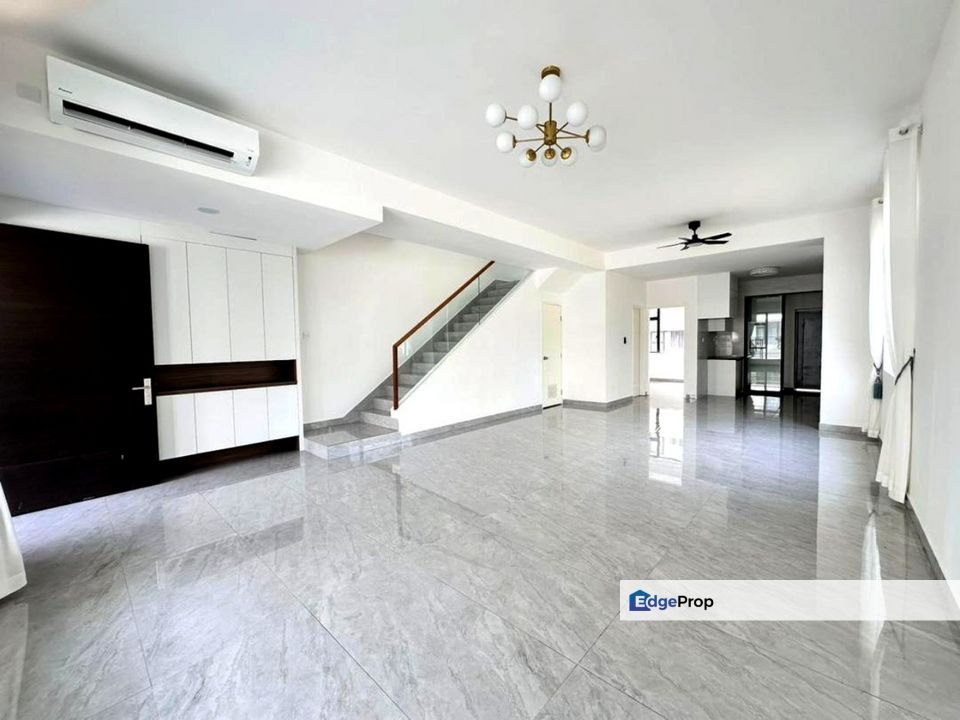 Central Park / Country Garden / Double Storey Terrace / Endlot , Johor, Johor Bahru
