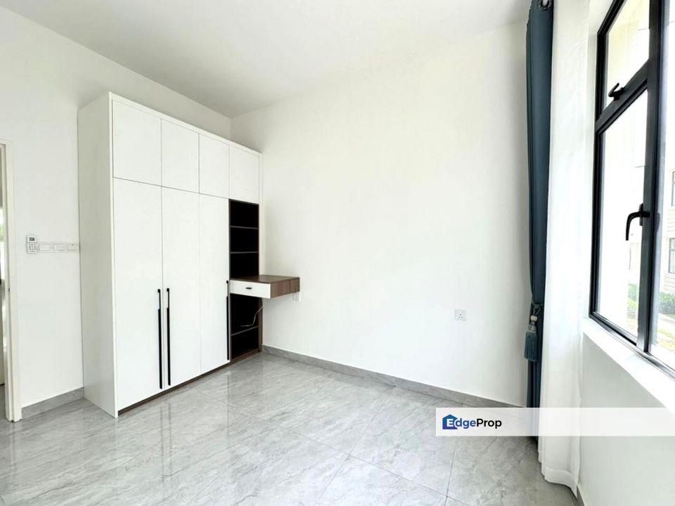 Central Park / Country Garden / Double Storey Terrace / Endlot , Johor, Johor Bahru