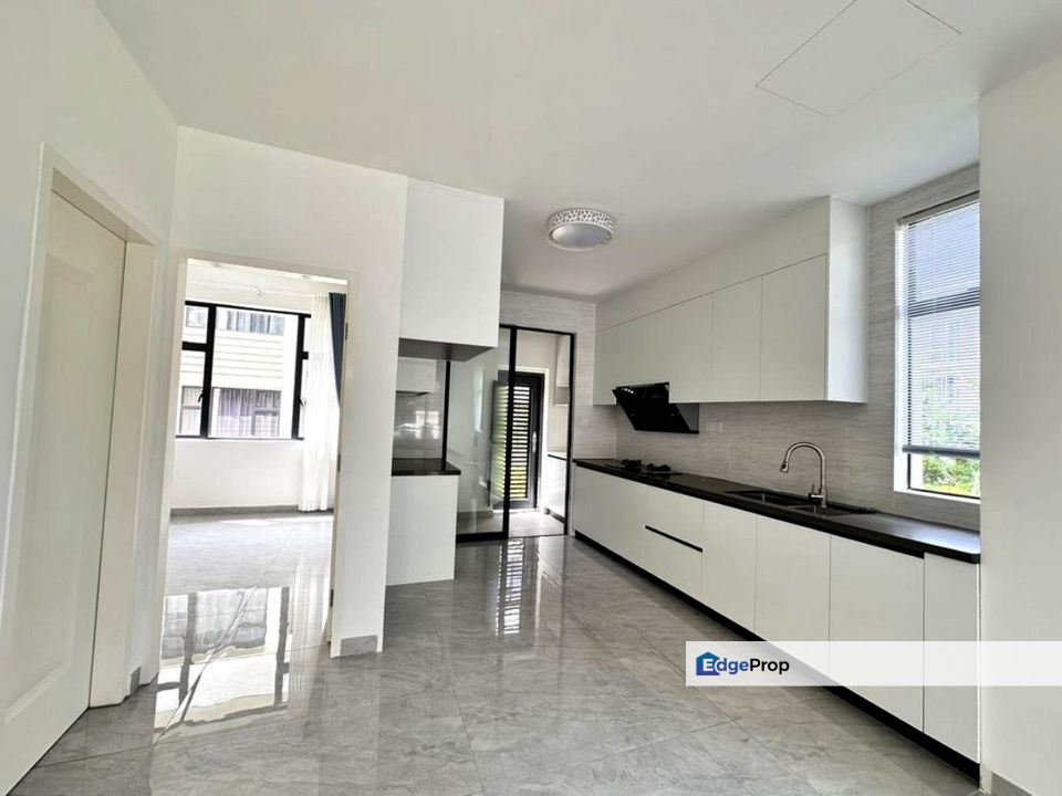 Central Park / Country Garden / Double Storey Terrace / Endlot , Johor, Johor Bahru