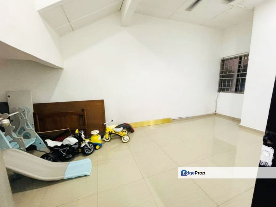 Taman Kempas / Single Storey Terrace , Johor, Johor Bahru