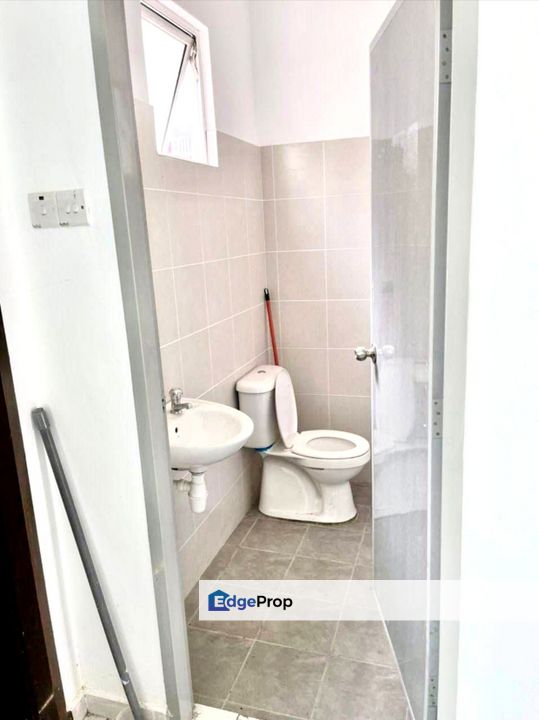 Taman Scientex Utama / Senai / Double Storey Terrace , Johor, Senai