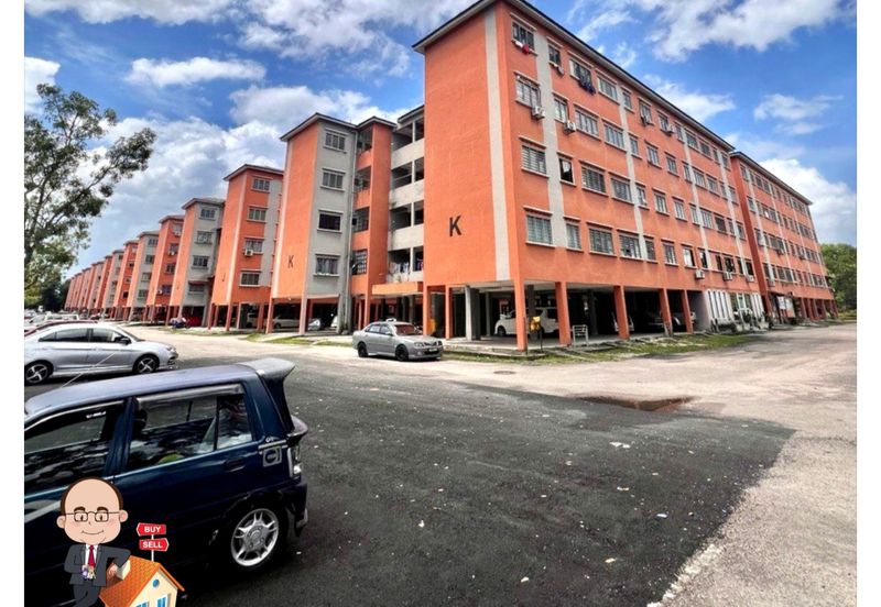 Taman Pulai Utama Flat