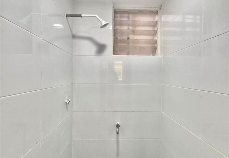 Taman Pulai Utama Flat