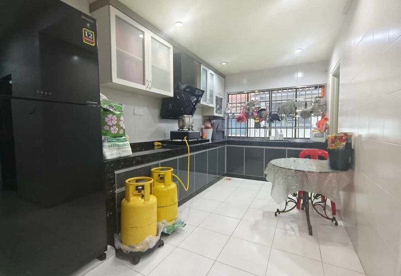 Jalan Sutera Pulai 2/23