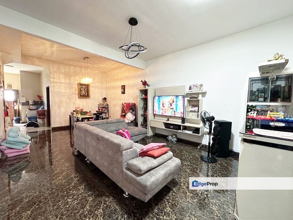 Taman Bestari Indah / Ulu Tiram / Double Storey Terrace , Johor, Johor Bahru