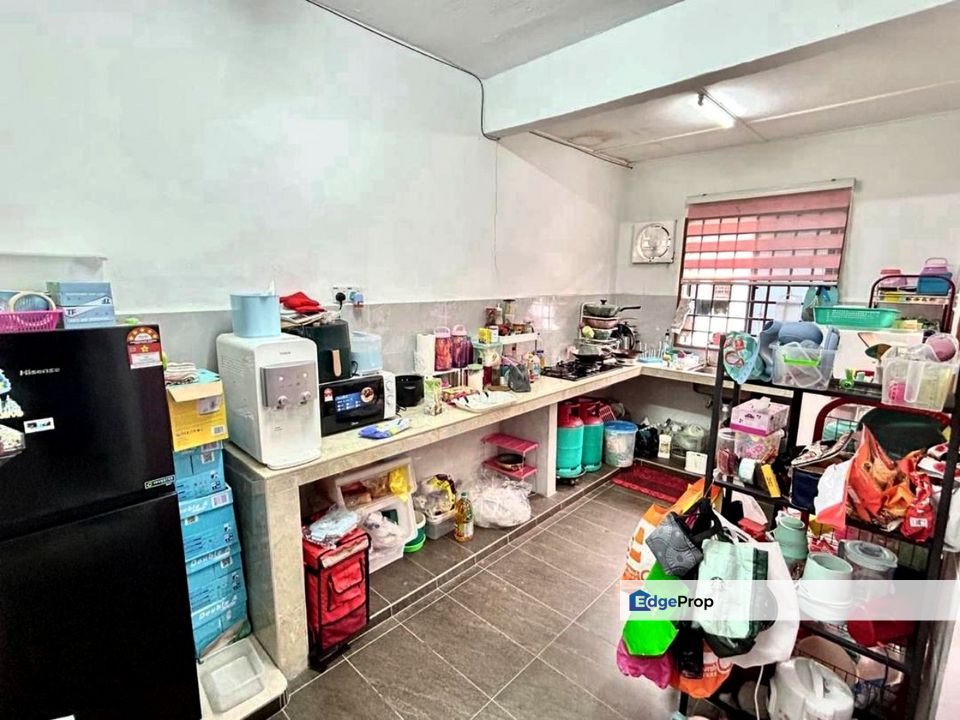 Taman Universiti / Jalan Penyiaran / Double Storey Terrace , Johor, Skudai