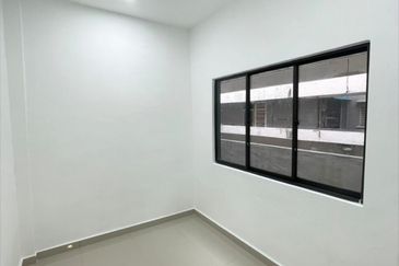 Taman Pulai Utama Flat