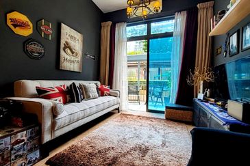 Seri Austin Luxury Apartment