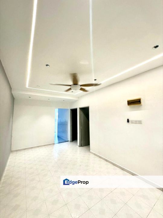 Taman Universiti / Jalan Perubatan / Single Storey Low Cost , Johor, Skudai