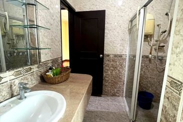 Persiaran Pelangi Indah