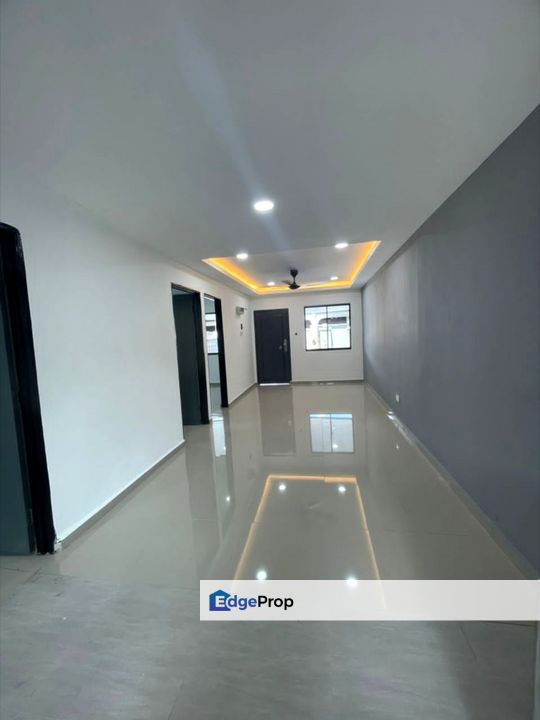 Taman Universiti / Jalan Kejayaan / Single Storey Low Cost , Johor, Skudai