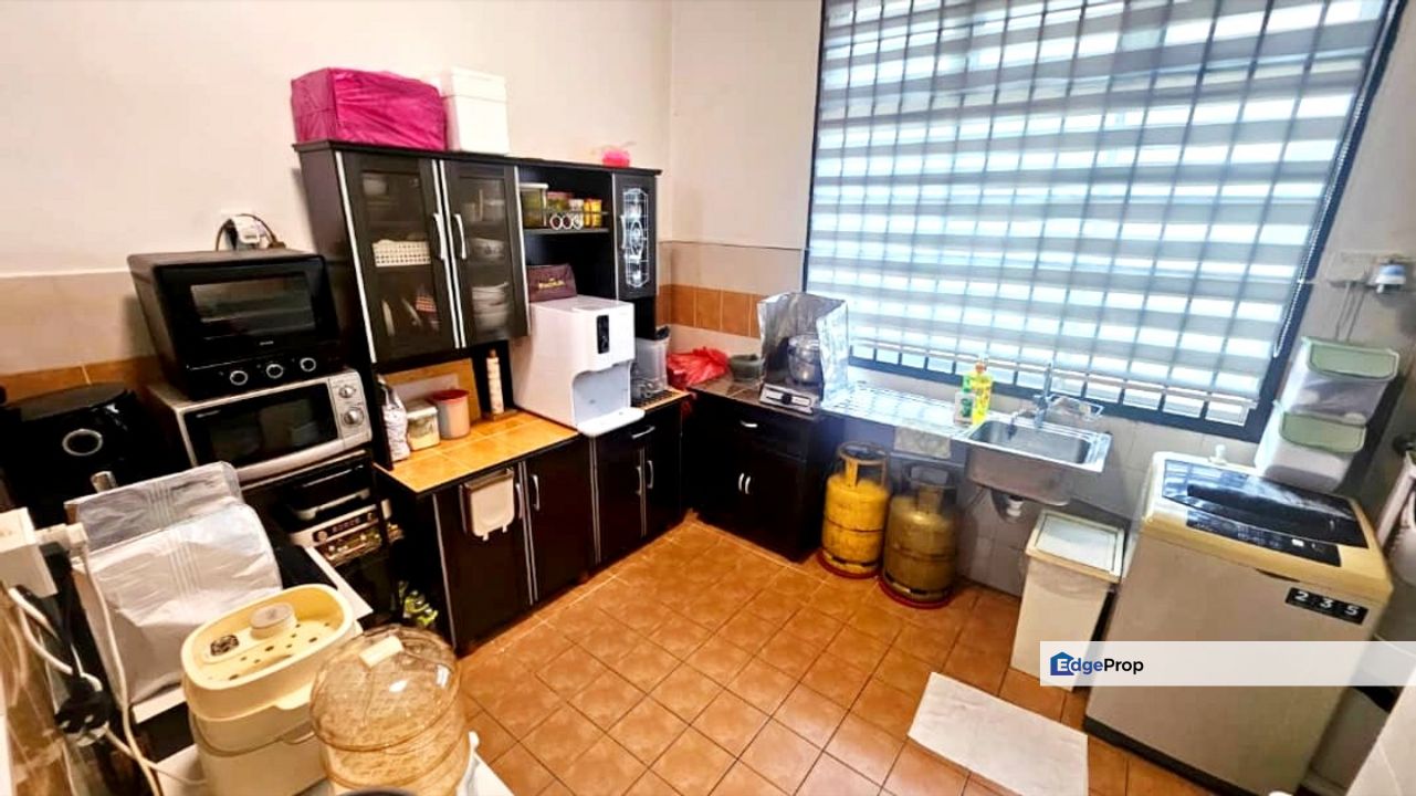 Taman Kempas Indah / Single Storey Terrace , Johor, Johor Bahru