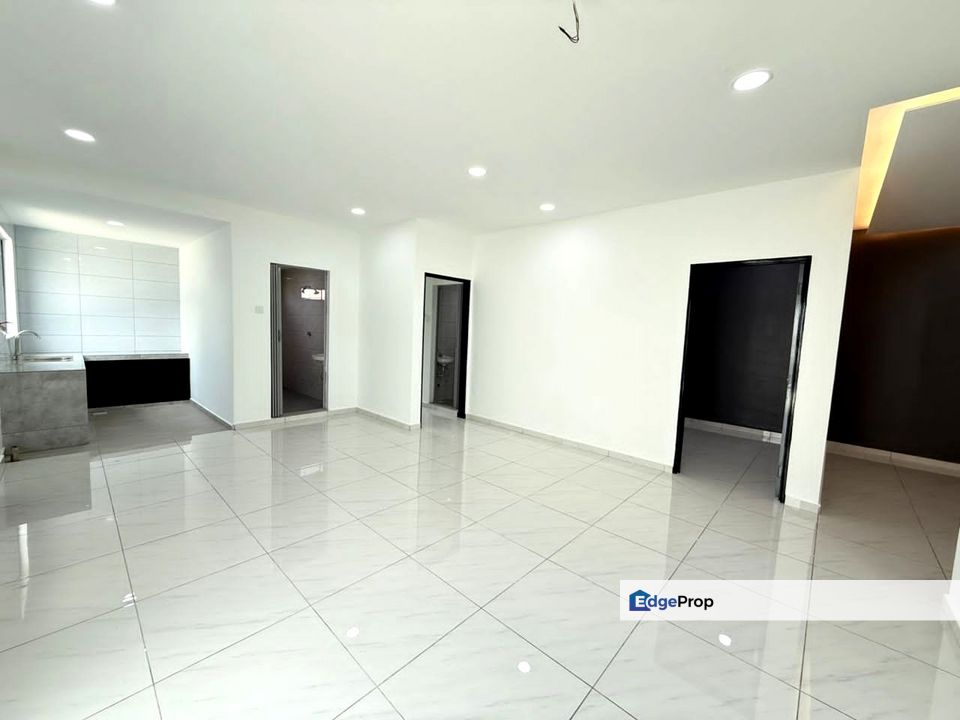 Taman Masai / Jalan Bunga Kekwa / Single Storey Semi D , Johor, Masai