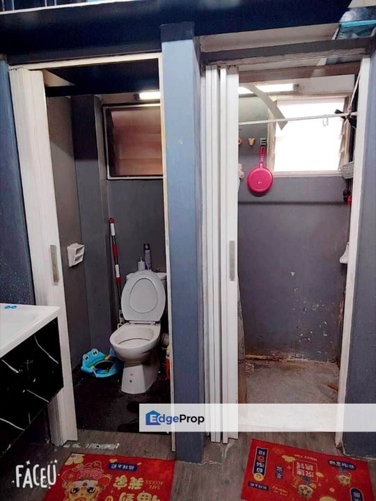 Taman Pelangi Indah / Jalan Cantik / Low Cost Flat , Johor, Ulu Tiram