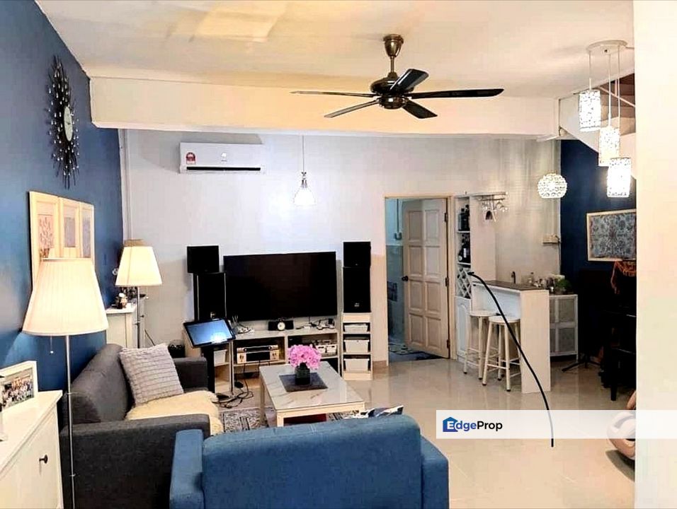 Taman Muhibbah / Saleng / Kulai / 2.5 Storey Terrace , Johor, Kulai