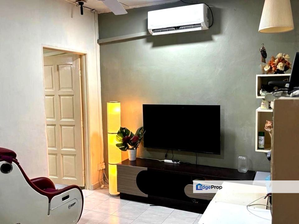 Taman Muhibbah / Saleng / Kulai / 2.5 Storey Terrace , Johor, Kulai